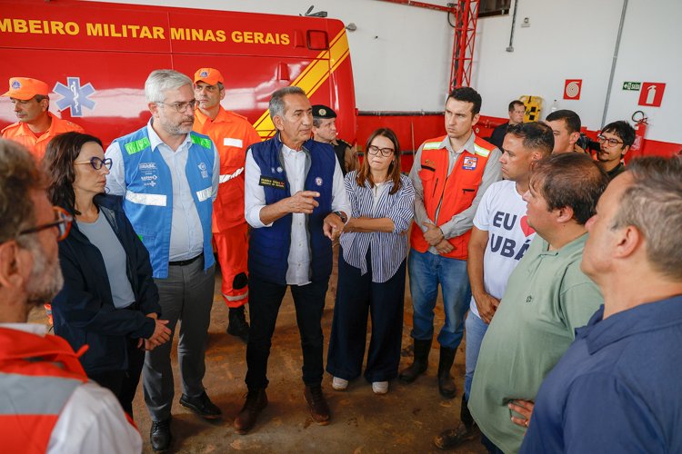 Enchentes em Juiz de Fora  Governo Lula monta gabinete de crise